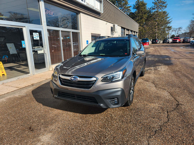 2022 Subaru Outback Touring clean carfax!! Sunroof, AWD, Pric... in Cars & Trucks in Annapolis Valley - Image 2
