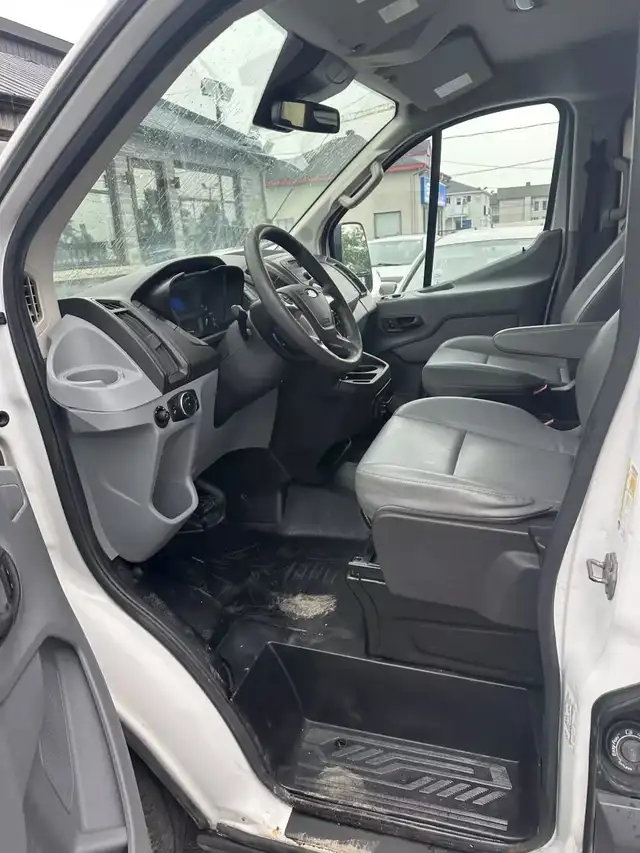 2016 FORD Transit 150 in Cars & Trucks in Laval / North Shore - Image 13