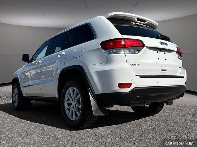 2021 Jeep Grand Cherokee Laredo | Apple Carplay | Heated Seats in Cars & Trucks in Saskatoon - Image 4