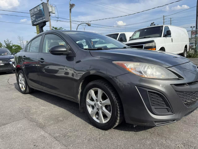 2011 MAZDA MAZDA3 I Touring in Cars & Trucks in Laval / North Shore - Image 4