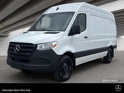 Mercedes-Benz Rive-Sud, la destination Mercedes-Benz par excellence. Bienvenue en première classe. D...