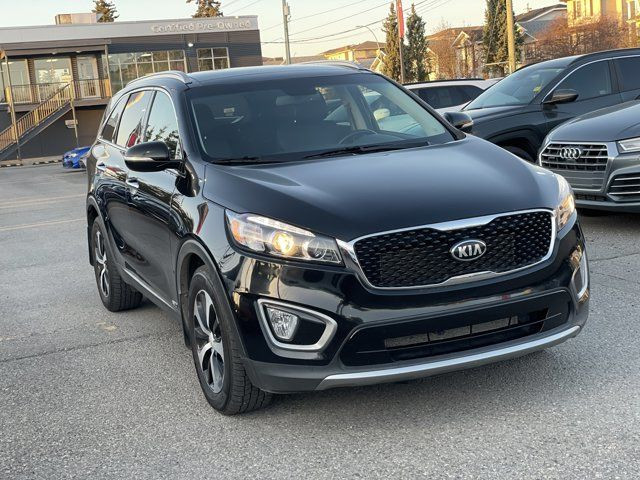 2016 Kia Sorento EX | Low Kilometers | No Accidents in Cars & Trucks in Calgary - Image 2