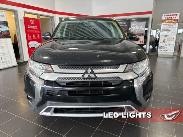 2020 Mitsubishi Outlander Limited Edition - Sunroof in Cars & Trucks in Edmonton - Image 2