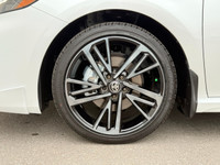 2025 Toyota Camry XSE AWD Hybrid No Accident One Owner Stylish powerful and efficient! With XSE trim... (image 9)