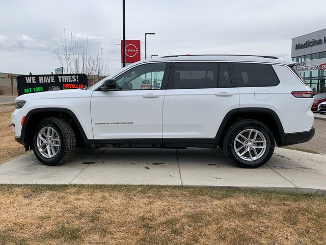 2023 Jeep Grand Cherokee L Laredo in Cars & Trucks in Medicine Hat - Image 2