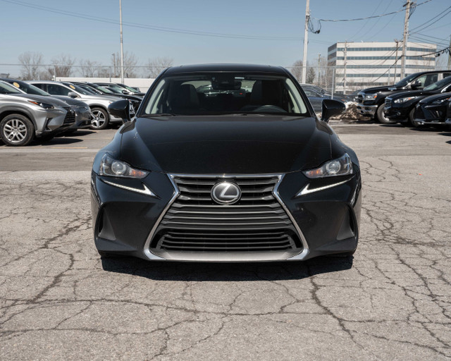 2018 Lexus IS 300 **LUXURY AWD** *GPS*CAMERA DE RECUL*BANCS CHAU in Cars & Trucks in City of Montréal - Image 2