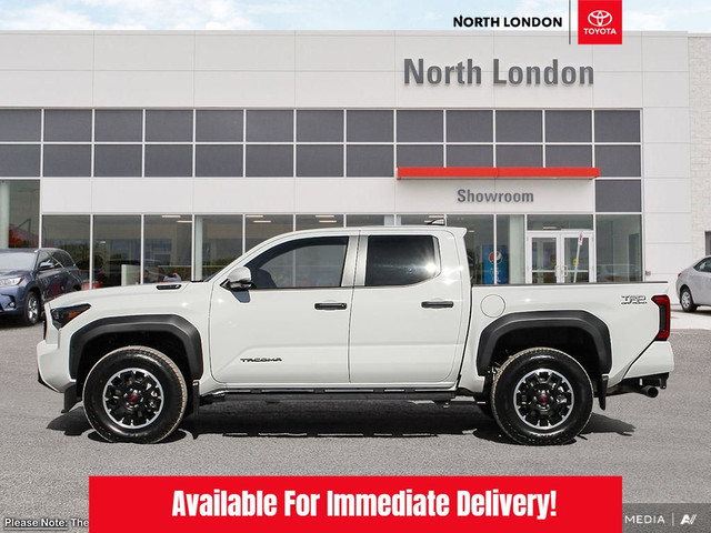 2025 Toyota Tacoma Hybrid in Cars & Trucks in London - Image 3