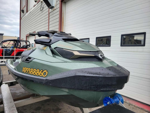 2023 Sea-Doo GTX 300 LTD FINANCING AVAILABLE in Personal Watercraft in Calgary - Image 3