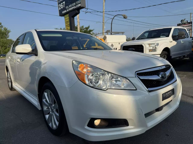 2012 SUBARU Legacy Premium in Cars & Trucks in Laval / North Shore