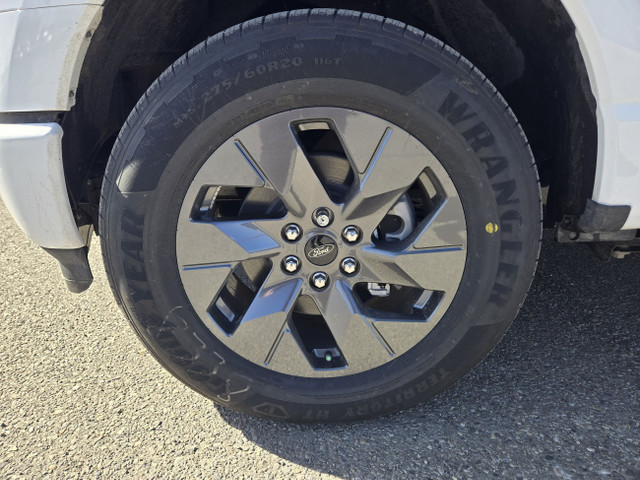 2025 Ford F-150 Lightning FLASH | MOBILE PWR CORD | BLUECRUISE | in Cars & Trucks in Calgary - Image 4