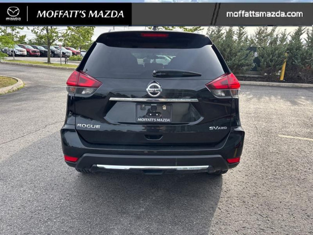 2017 Nissan Rogue SV - Heated Seats - Remote Start in Cars & Trucks in Barrie - Image 4