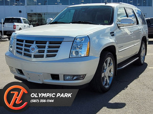 2014 Cadillac Escalade Luxury w/ DVD Player/Captain Chairs/Cooled Seats