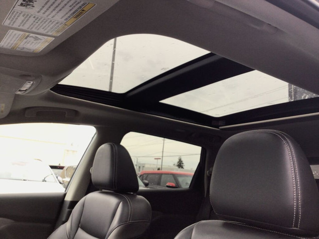 2021 Nissan Murano SL - Panoramic Roof - Navigation in Cars & Trucks in Cornwall - Image 4