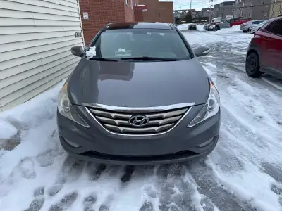 2013 Hyundai sonata limited Automatique 196 000 KM 2.0Litres, 4 cylindres (Check moteur ,bearing dro...