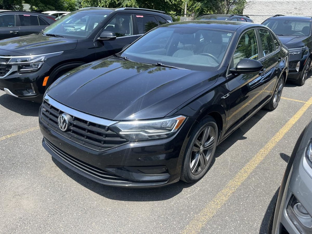 Volkswagen Jetta Highline avec boîte automatique 2019 à vendre in Cars & Trucks in Longueuil / South Shore