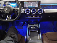 Smart Device Integration,HD Radio,Tires - Front Performance,Satellite Radio,Requires Subscription,Tu... (image 8)