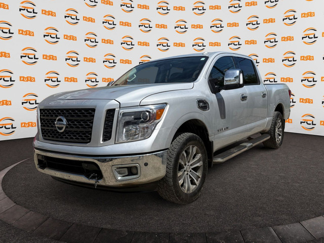 2017 Nissan Titan 4X4 Backup camera Nav. Heated seat LOADED in Cars & Trucks in Edmonton - Image 3