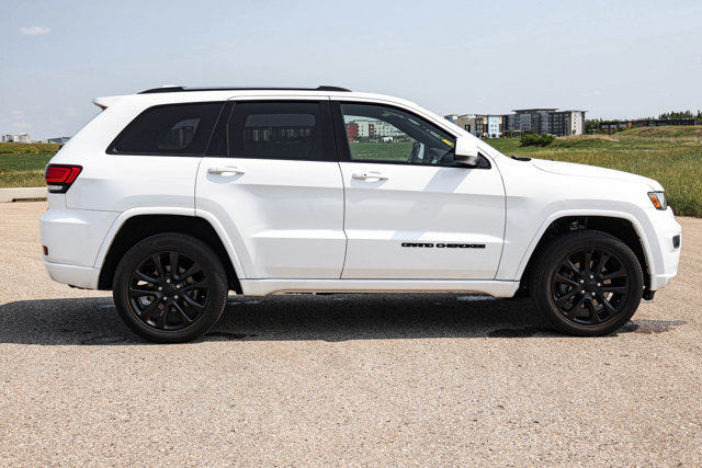 2021 Jeep Grand Cherokee Altitude in Cars & Trucks in Strathcona County - Image 4