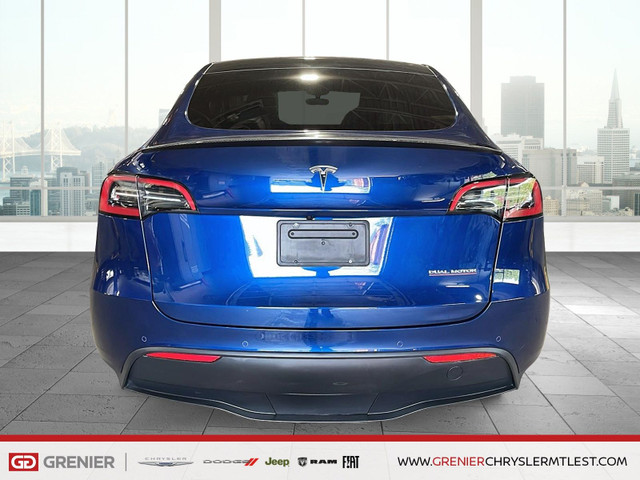 2022 Tesla Model Y in Cars & Trucks in City of Montréal - Image 3