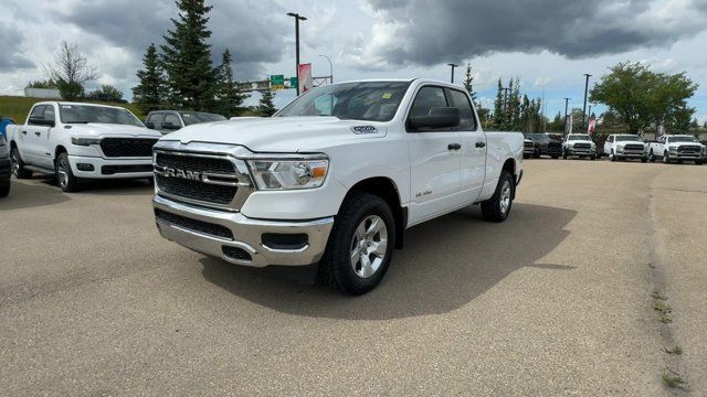 2022 Ram 1500 Tradesman | Cloth Seats | 5 Inch Touchscreen in Cars & Trucks in Edmonton - Image 4