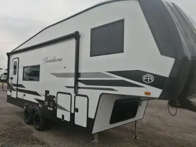 This fifth wheel is perfect for a couple who wishes to escape the hustle and bustle of everyday life...