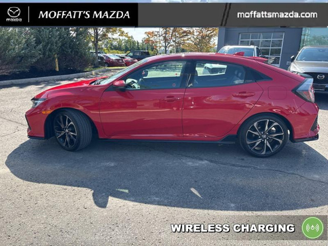 2019 Honda Civic Hatchback Sport Touring CVT - $202 B/W in Cars & Trucks in Barrie - Image 2
