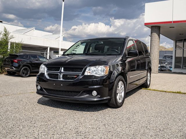 2017 Dodge Grand Caravan Crew FWD in Cars & Trucks in Kelowna - Image 4