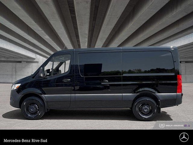 2025 Mercedes-Benz Sprinter 2500 144 Wheelbase Standard Roof RWD in Cars & Trucks in Longueuil / South Shore - Image 2