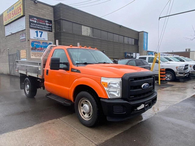  2011 Ford F-350 Regular Cab Flat Bed 2WD in Cars & Trucks in City of Toronto