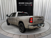 NAVIGATION, LEATHER-FACED FRONT VENTED BUCKET SEATS, DUAL-PANE PANORAMIC SUNROOF, SPORT PERFORMANCE... (image 4)