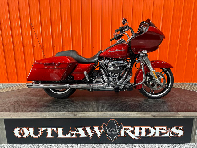 2019 HARLEY DAVIDSON ROAD GLIDE . in Street, Cruisers & Choppers in Moncton