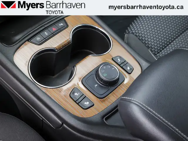2021 GMC Acadia SLE - Heated Seats - Power Liftgate - $200 B/W in Cars & Trucks in Ottawa - Image 17
