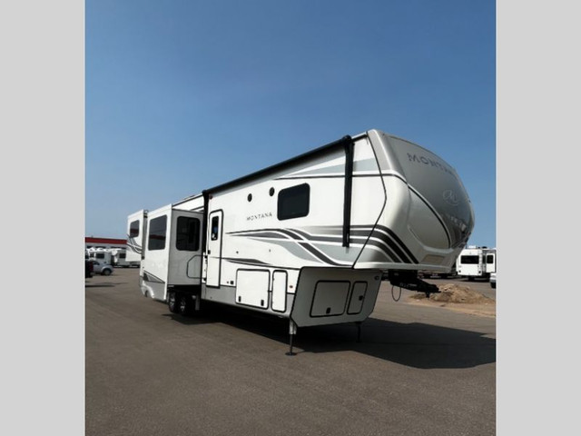2023 Keystone RV Montana 3793RD in Travel Trailers & Campers in Edmonton - Image 3