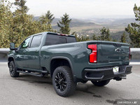 This Chevrolet Silverado 3500HD delivers a sturdy engine powering this Automatic transmission.*You C... (image 3)