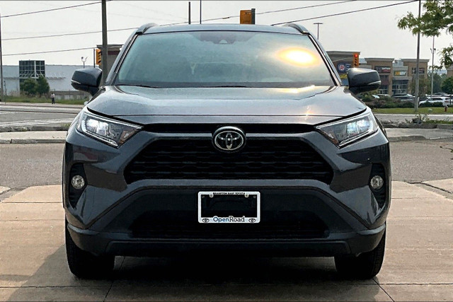 2020 Toyota RAV4 FWD XLE in Cars & Trucks in Mississauga / Peel Region - Image 2