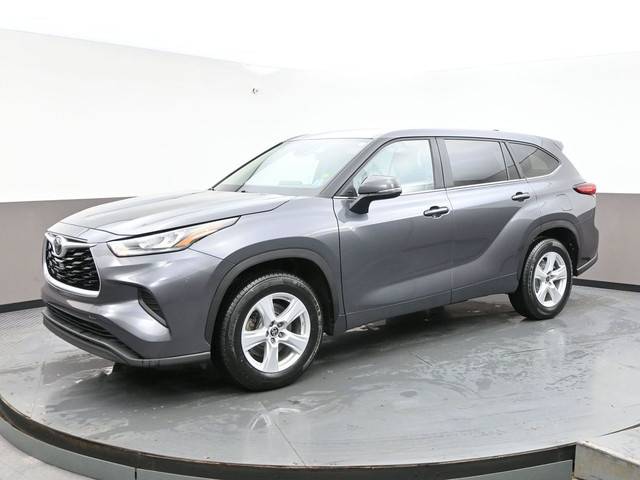 2023 Toyota Highlander LE AWD Climate control, Push button start in Cars & Trucks in Dartmouth - Image 3