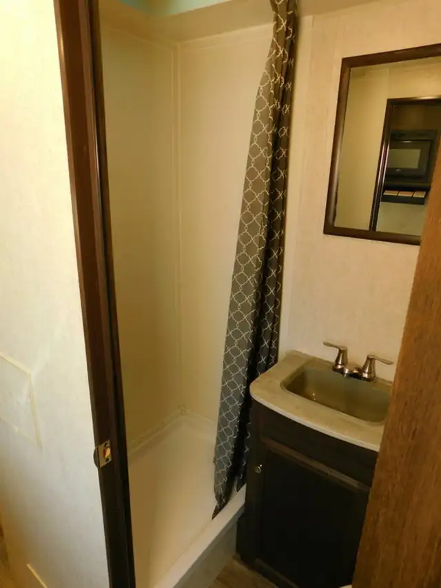 2018 STARCRAFT AUTUMN RIDGE OUTFITTER (FINANCING AVAILABLE) in Travel Trailers & Campers in Saskatoon - Image 14