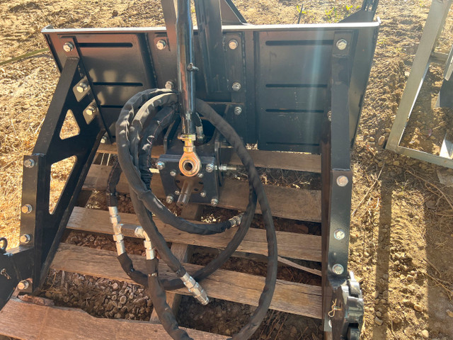 2022 WOLVERINE PTO Adapter Three Point Hitch To Skidsteer in Farming Equipment in Edmonton - Image 3