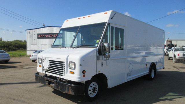 2006 Ford E-series UTILIMASTER in Cars & Trucks in Edmonton - Image 2