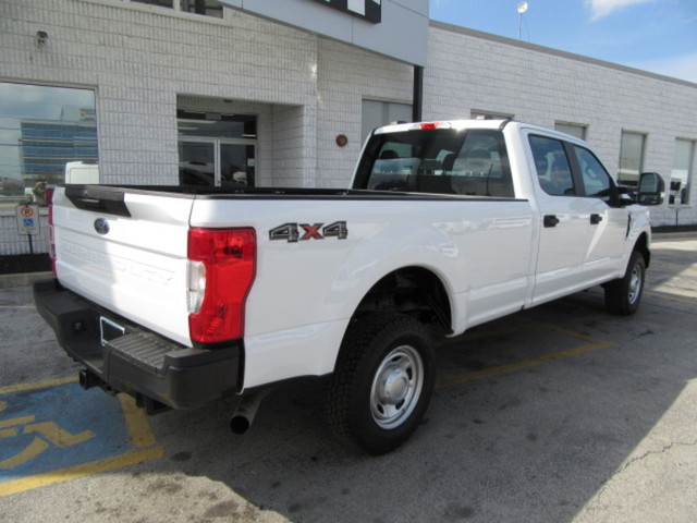 2022 Ford F-250 4X4 CREW CAB WITH 8 FT LONG BOX in Cars & Trucks in Oakville / Halton Region - Image 3