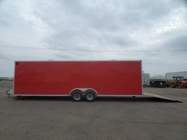 2019 EZ Hauler 28ft Enclosed in Cargo & Utility Trailers in Delta/Surrey/Langley - Image 4