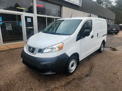 2018 Nissan NV200 S CLEAN CARFAX, GREAT PRICE, FINANCING AVAL...