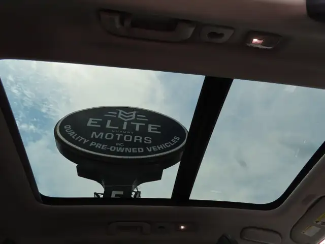 2022 Volvo XC60 Recharge T8 eAWD PHEV Inscription Expression - L dans Autos et camions dans Région d’Oakville/Halton - Image 27