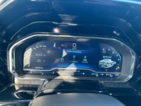 2023 Chevrolet Silverado 1500 RST Crew Cab Short Box 4WD with 67,444 kms! Clean history with no acci... (image 8)