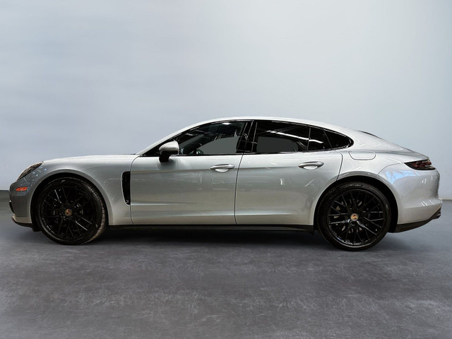 2020 Porsche Panamera 4-EHYBRID+10-YEARS-EDITION+SPORT-EXHAUST+A in Cars & Trucks in City of Montréal - Image 2