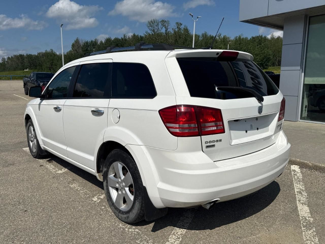 2010 Dodge Journey R/T in Cars & Trucks in St. Albert - Image 4