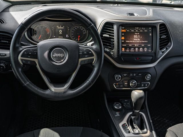 2016 Jeep Cherokee North in Cars & Trucks in Barrie - Image 2