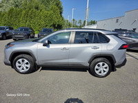AUCUN DOSSIER DE DOMMAGE Ce Rav4 est équipé de : Bluetooth, Cruise, PRISE USB, sièges chauffants, AP... (image 5)