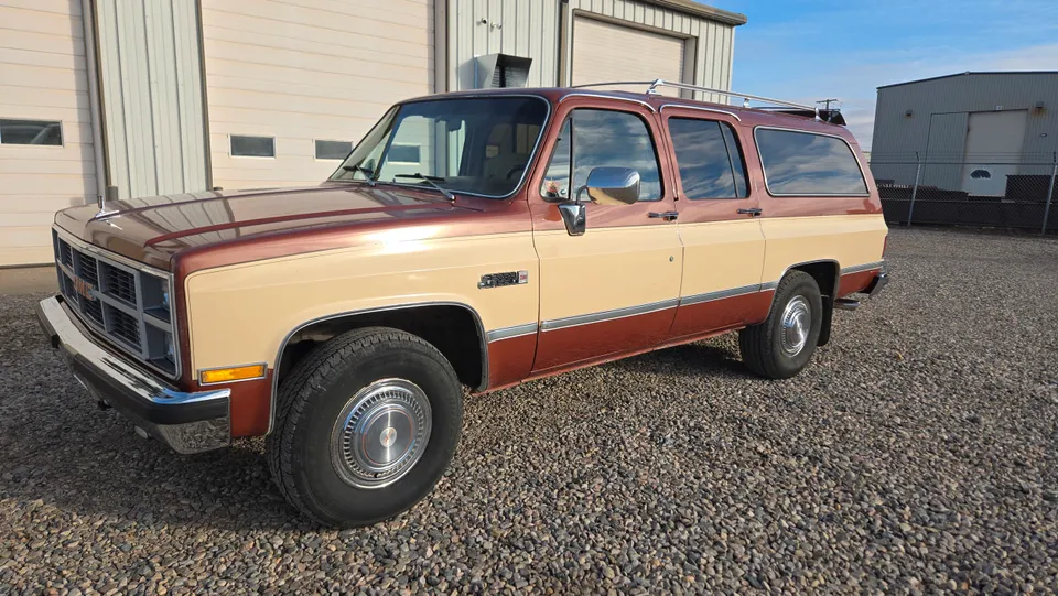 1983 GMC SUBURBAN