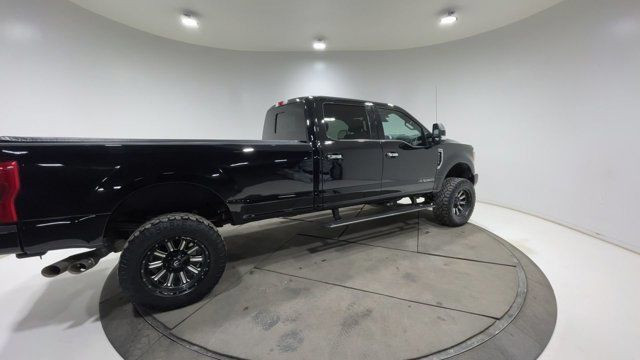 2019 Ford Super Duty F-350 SRW in Cars & Trucks in Strathcona County - Image 3